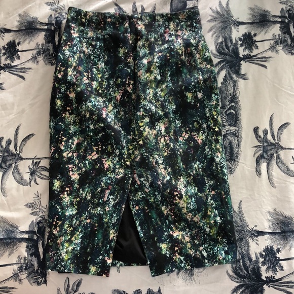 RW & CO pencil skirt - Picture 2 of 4